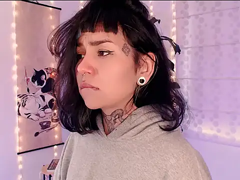 justmartina  online show from February 24, 12:17 pm