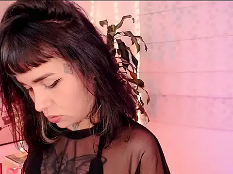 justmartina  online show from March 4, 1:46 am