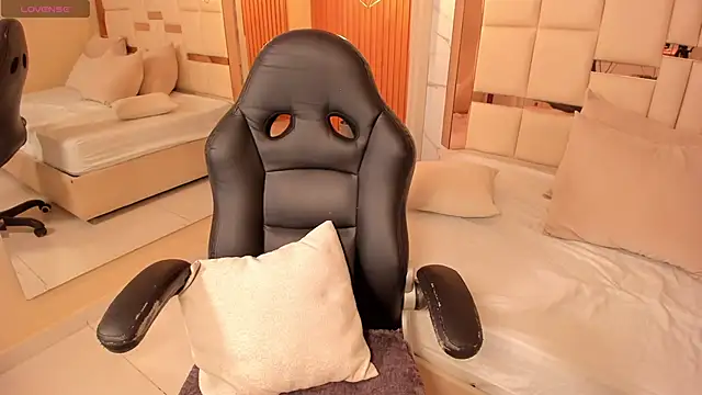 samantha quinnn online show from March 15, 4:52 am