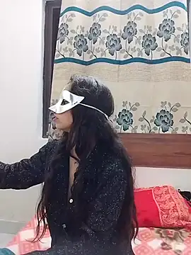 Cute Girl 27 online show from November 27, 10:32 pm