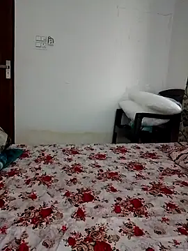 Cute Girl 27 online show from February 28, 4:34 am