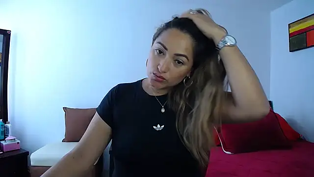 ximenaxcite19 online show from April 9, 12:33 pm