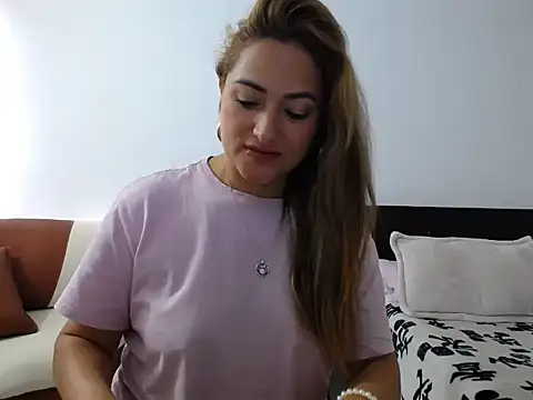 ximenaxcite19 online show from December 4, 1:21 pm