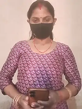 Pooja bhabhi00 online show from December 3, 7:30 am