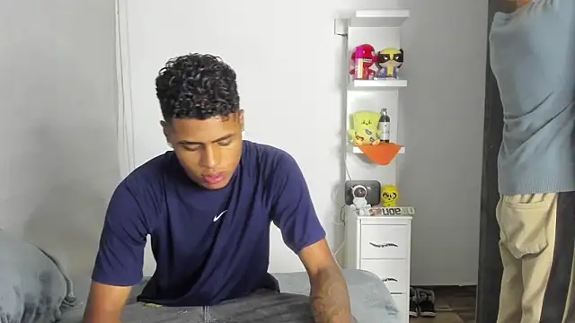  Camilo Rodriguez  online show from December 18, 4:39 am