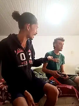 theyllorwillian online show from February 9, 11:30 am