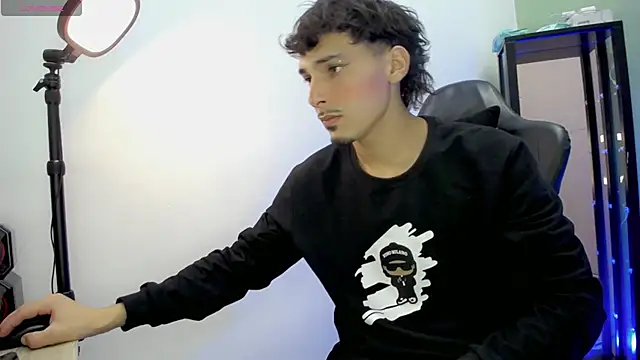 Yankeee  online show from November 30, 4:57 am