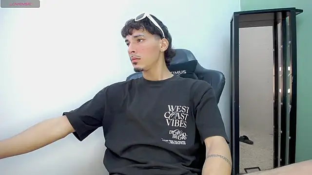 Yankeee  online show from December 1, 3:29 am