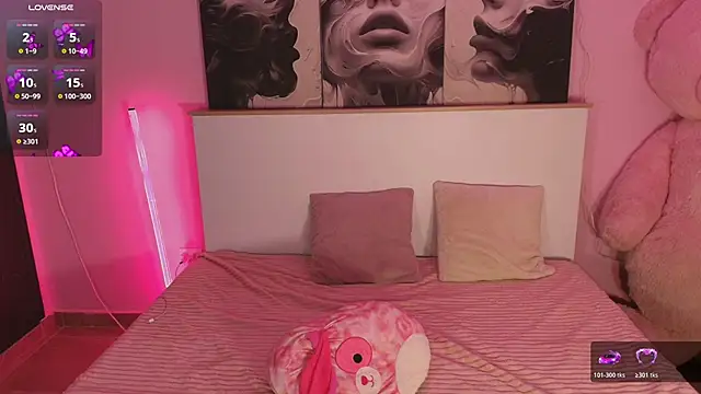 LindseyCoxx online show from April 12, 4:05 am