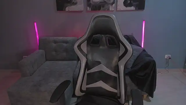 LindseyCoxx online show from December 1, 11:49 pm