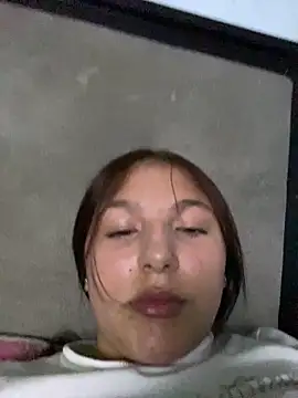 Emily milk 1 online show from June 18, 5:39 am