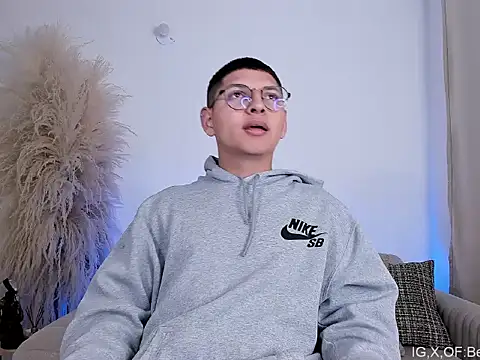 Juan belmont online show from April 6, 1:01 am