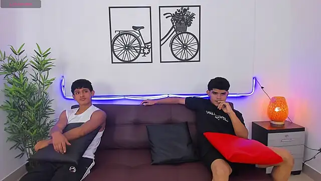 Crazy porkys online show from November 27, 7:47 pm