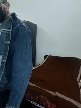 Amit22122 online show from January 7, 12:48 am