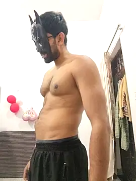 Snapshot of Amit22122 chatting on February 24, 4:24 am Amit22122 online show from February 24, 4:24 am