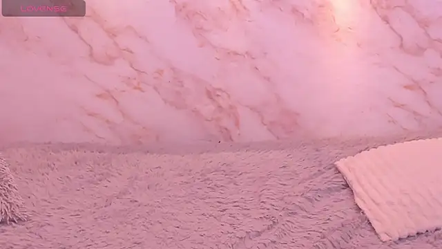 Dakota ferreti  online show from April 8, 5:58 pm