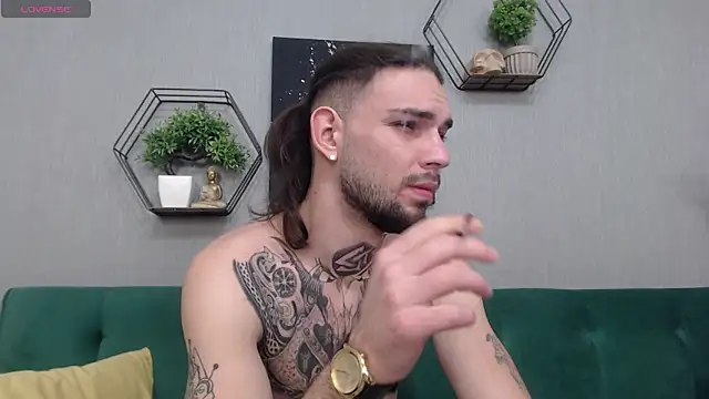 KaneHunter online show from February 4, 8:37 pm