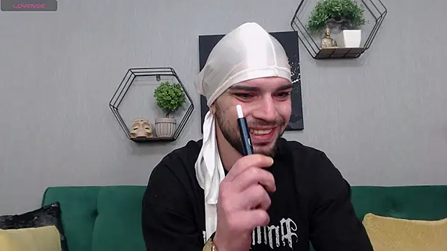 KaneHunter online show from April 12, 9:51 pm