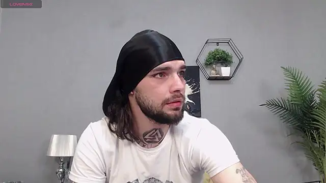 KaneHunter online show from March 24, 8:31 pm