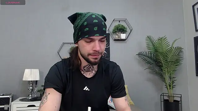 KaneHunter online show from March 15, 8:49 pm