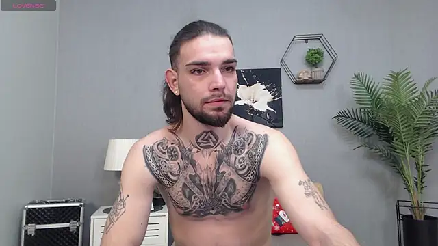 KaneHunter online show from February 22, 8:32 pm