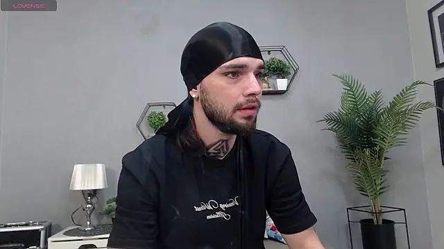 KaneHunter online show from March 5, 7:43 pm