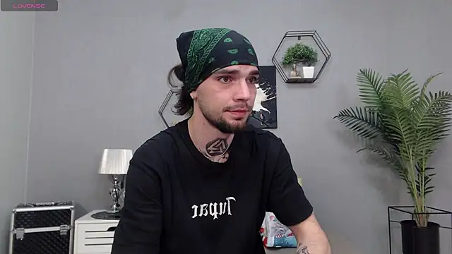 KaneHunter online show from April 3, 6:03 pm