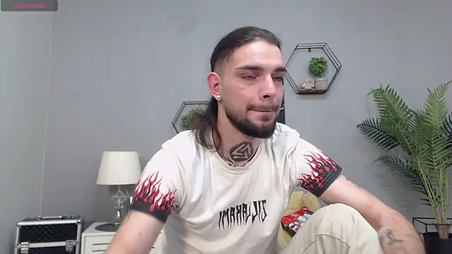 KaneHunter online show from February 19, 9:12 pm