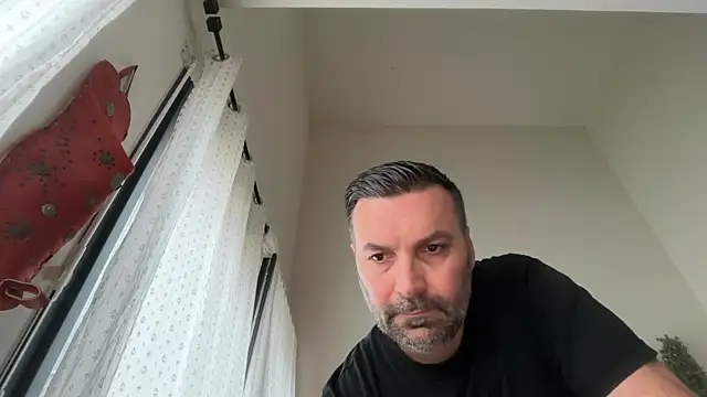 coolsmith81 online show from May 20, 6:54 am