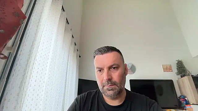 coolsmith81 online show from June 3, 7:20 am