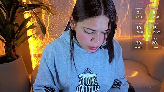 Polly Tx online show from February 27, 3:07 am