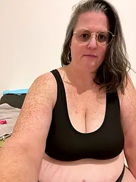 bea french curvy online show from January 8, 10:16 pm