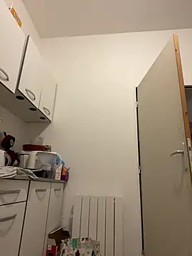 bea french curvy online show from February 24, 9:15 pm