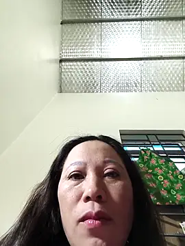 Snapshot of Let-zo chatting on November 26, 9:53 am Let-zo online show from November 26, 9:53 am