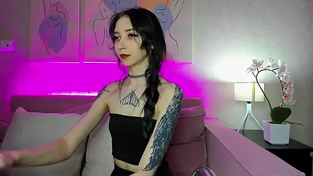 Ellen Hops online show from February 8, 9:07 am