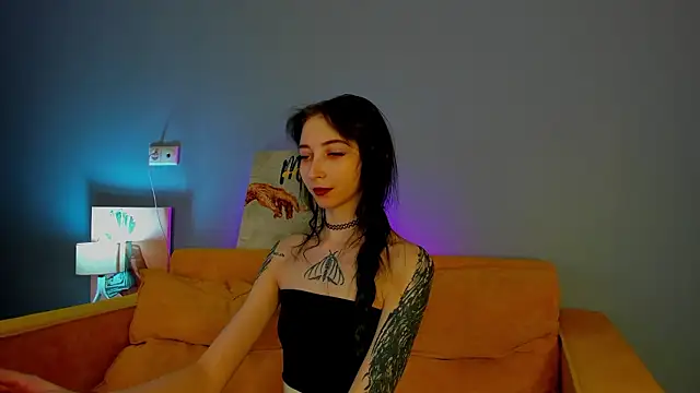 Ellen Hops online show from February 27, 9:53 am