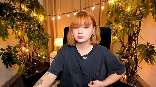 AsiaBritney online show from November 26, 1:11 pm