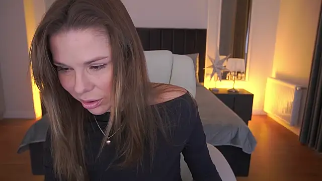 Snapshot of KissableKira chatting on February 13, 2:50 pm KissableKira online show from February 13, 2:50 pm