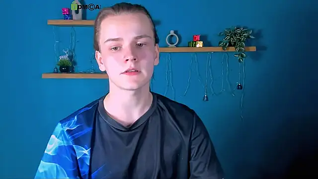 leo void online show from December 19, 7:49 pm