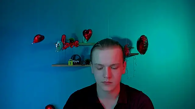 leo void online show from February 15, 7:57 pm