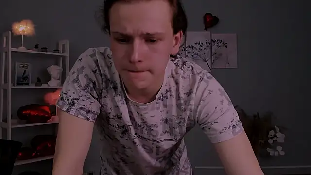 leo void online show from February 19, 8:06 pm