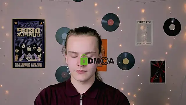 leo void online show from December 2, 9:44 am