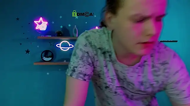 leo void online show from February 16, 7:45 pm