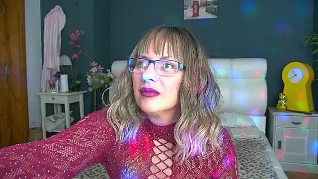 Cougar Milff online show from May 18, 4:01 pm