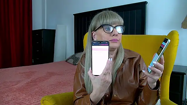 Cougar Milff online show from November 28, 1:33 pm