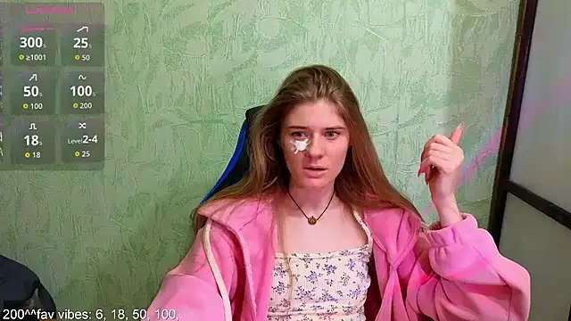 Adell Love online show from December 3, 5:01 pm