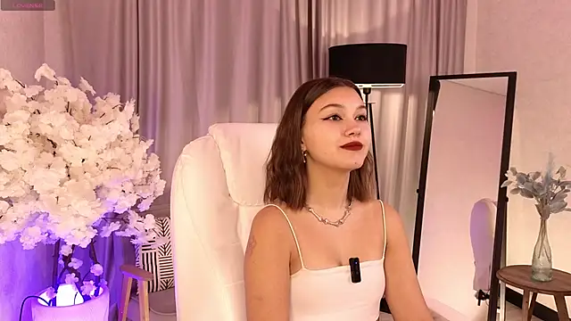 SiaVarela online show from November 29, 11:10 am