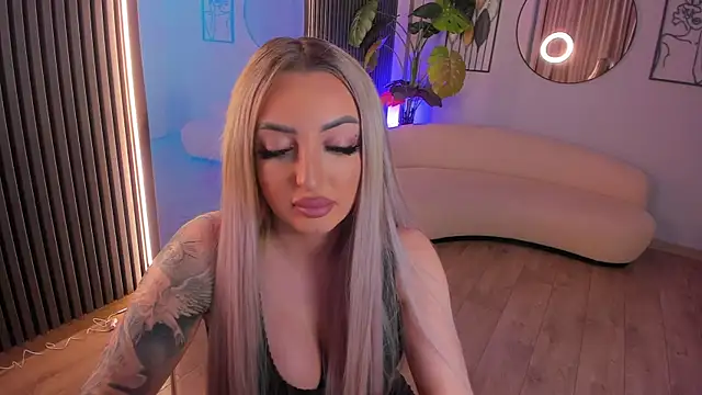 Snapshot of obscenexxx chatting on November 27, 5:52 am obscenexxx online show from November 27, 5:52 am