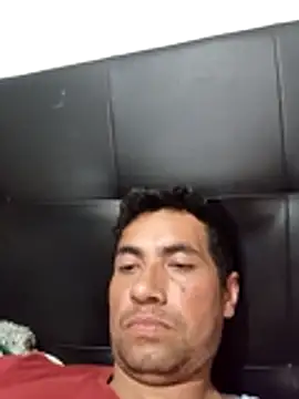 Snapshot of zeusdiosd chatting on December 16, 11:31 pm zeusdiosd online show from December 16, 11:31 pm