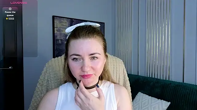 SofiAngela online show from February 8, 1:03 am